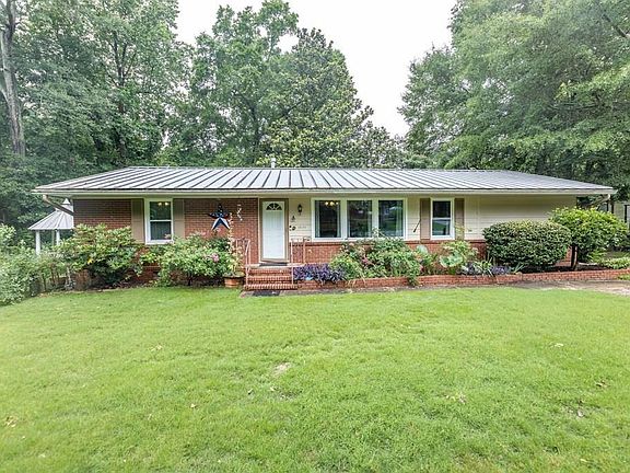 2nd image of 5825 Darral Dr