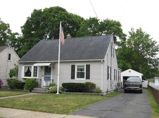 21 Homestead Blvd, Longmeadow, MA 01106