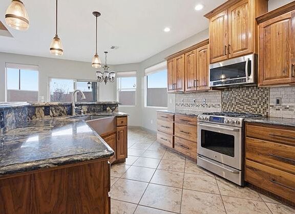 3rd image of 485 N La Ruta Dr