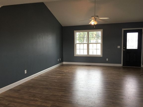 2nd image of 44 Strawberry Dr