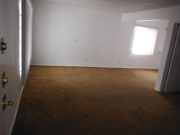 5th image of 3868 Potomac Ave APT 12