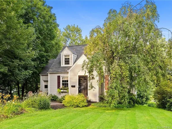 314 Ridgewood Road, West Hartford, CT 06107