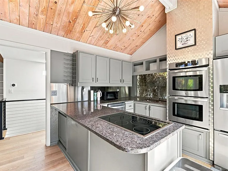 2944 E Starview Dr — Photo 12