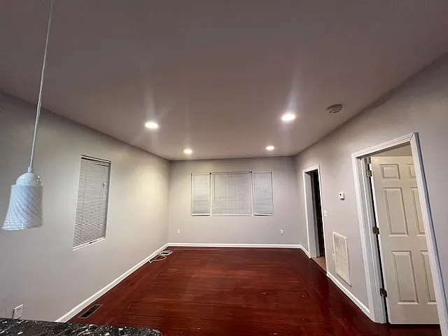 109 Pleasant St #3 — Photo 5