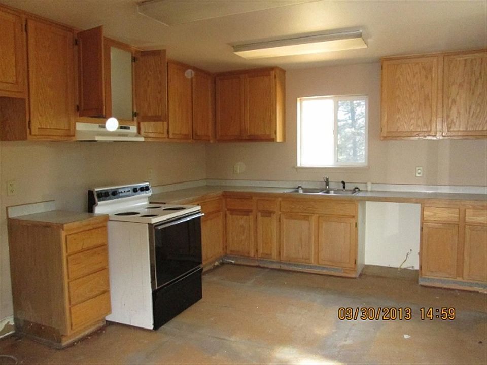 2nd image of 39415 Spring Trail Ct
