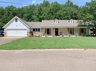 42 Cedar Dr, Columbus, MS 39705