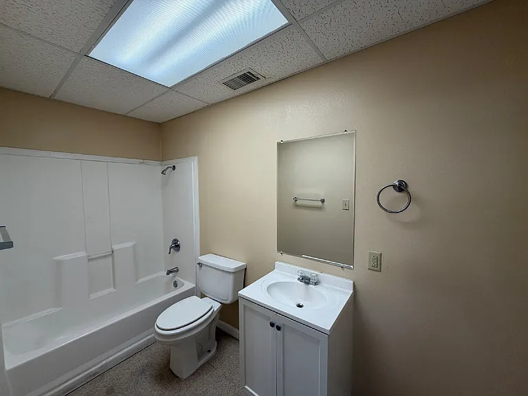 1619 University Ave #8 — Photo 8