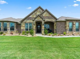 230 Colt St, Van Alstyne, TX 75495