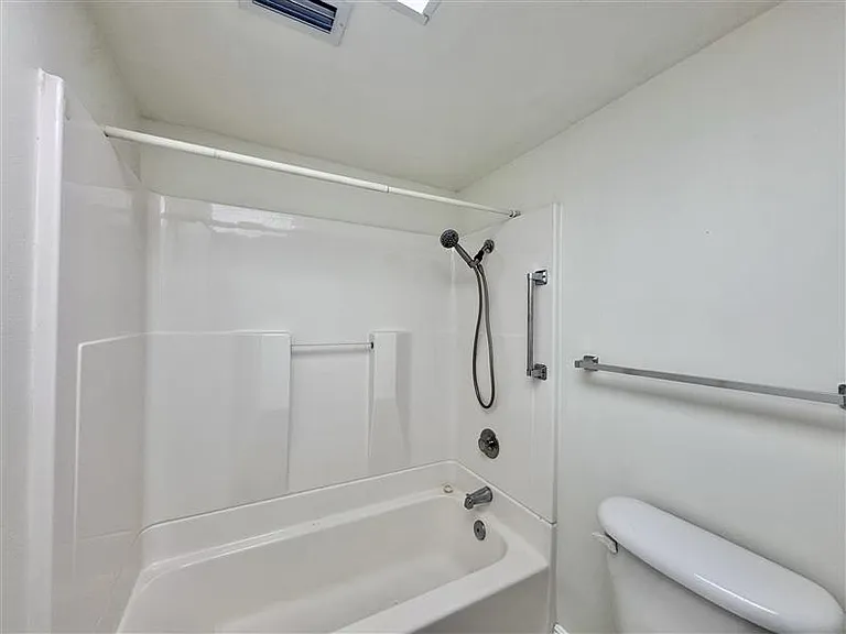 244 Saint Augustine Ave #304W — Photo 12