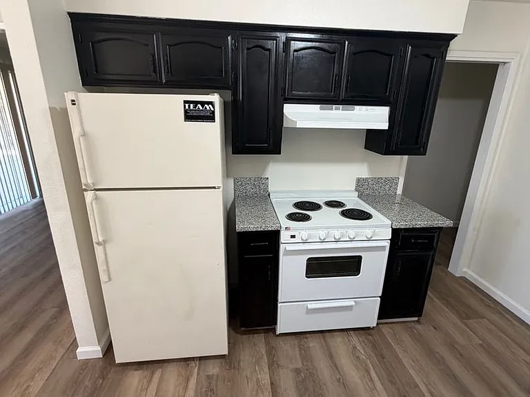 109 El Dorado Dr — Photo 1