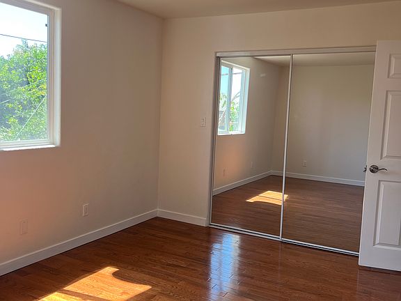 5th image of 13312 Klondike Ave