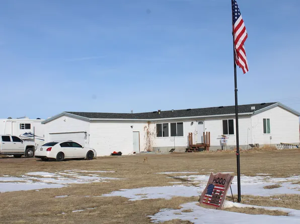 771 Emigrant Rd, Lyman, WY 82937