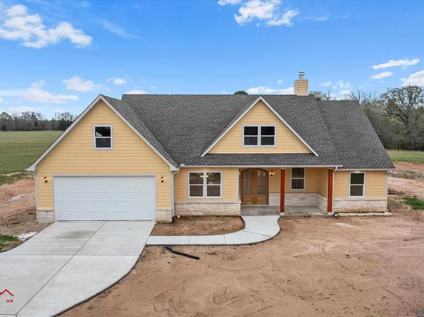 245 Meadowbrook Ln, Ore City, TX 75683