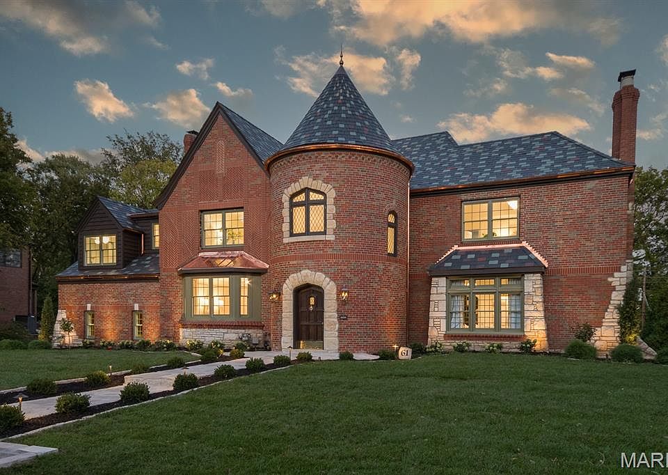 1st image of 61 Lake Forest Dr