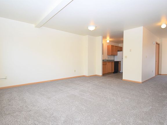 5th image of 2411 Wheeler Dr #C