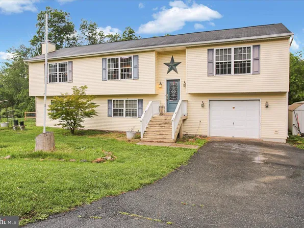7 Okmed Dr, Reading, PA 19606