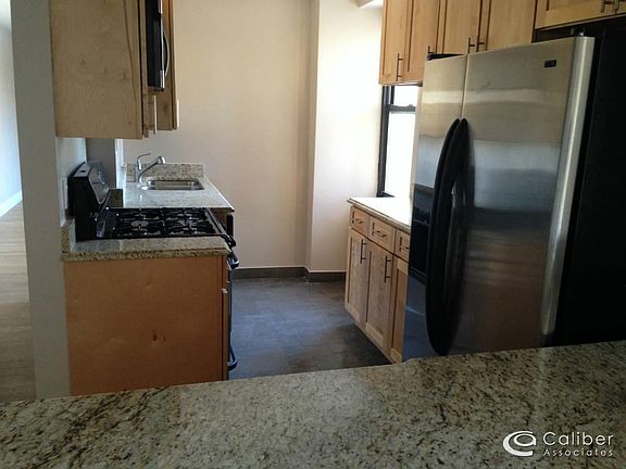 5th image of 784 Columbus Ave APT 8M
