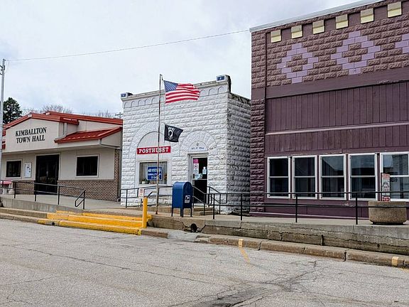2nd image of 209 N Main St
