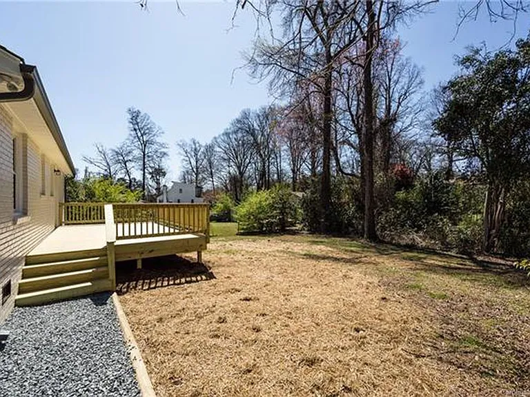 2939 Dogwood Ave — Photo 10