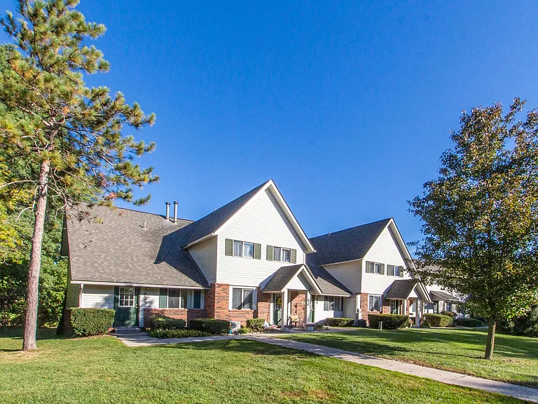 Bavarian Village on the Lake Townhomes — Photo 13