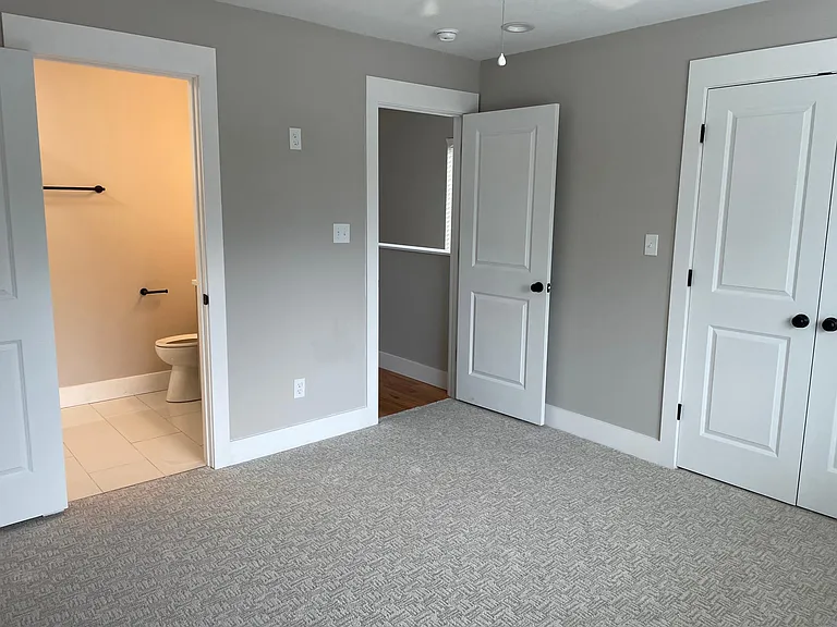 121 Norway Ave — Photo 8