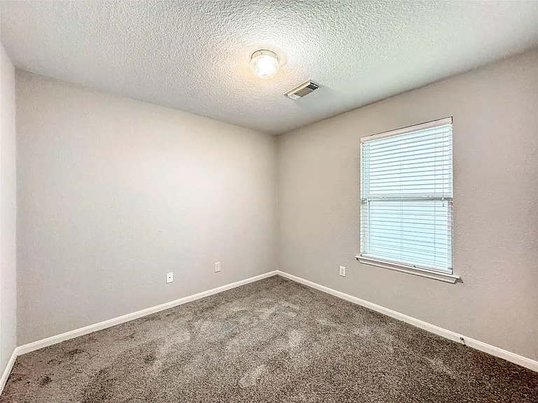 13327 Belvedere Park Ct — Photo 10