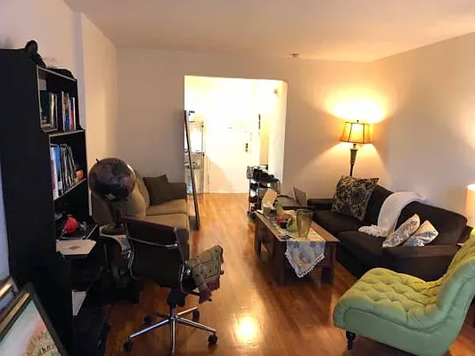 Rented by Meraki Realty LLC | media 9