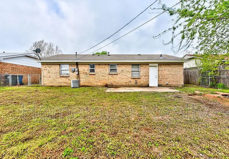 1308 McDonald Dr — Photo 40