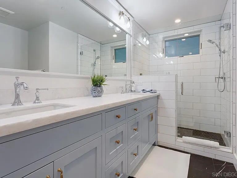 1048 Isabella Ave — Photo 35