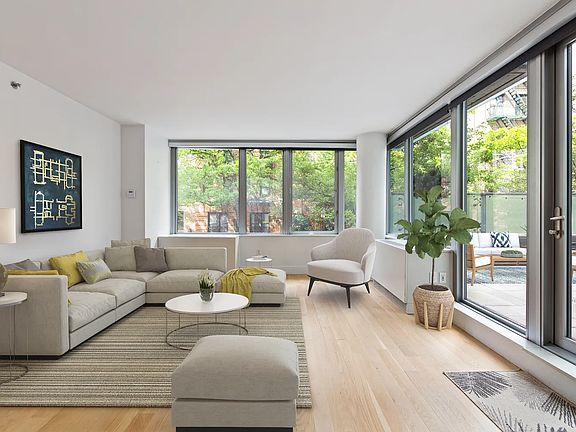 2nd image of 464 W 44th St APT 2G