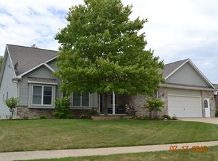 210 Primrose Ln, Flushing, MI 48433