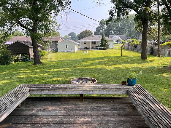 4th image of 701 6th St SE