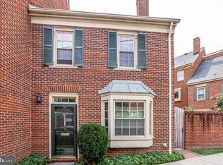808 Bashford La, Alexandria, VA 22314