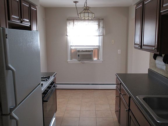 Kitchen Dining area.