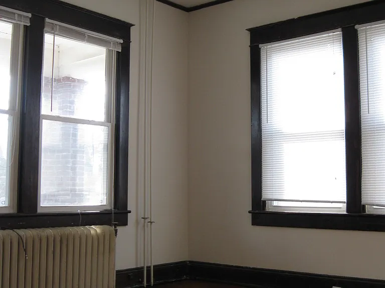 710 Virginia Ave — Photo 2