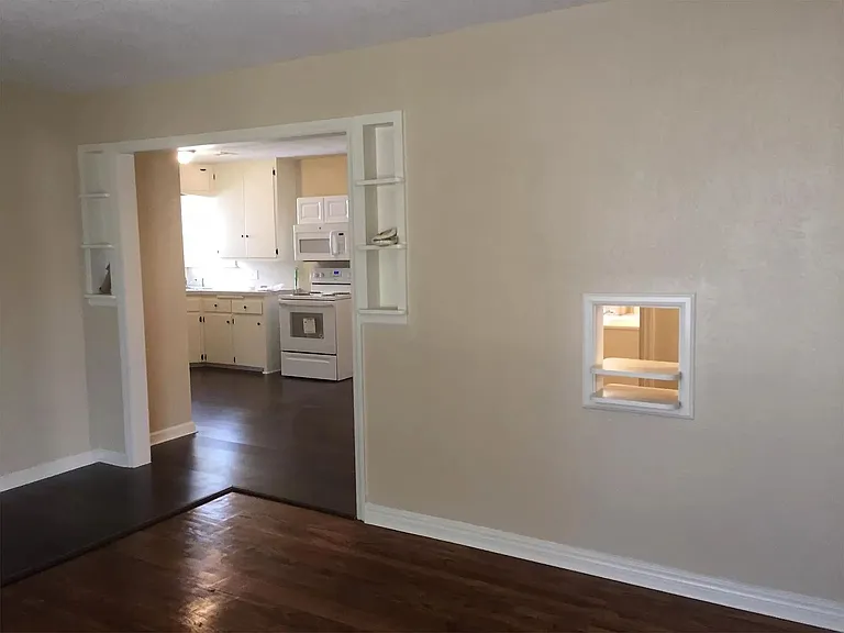 3417 Pioneer St — Photo 12