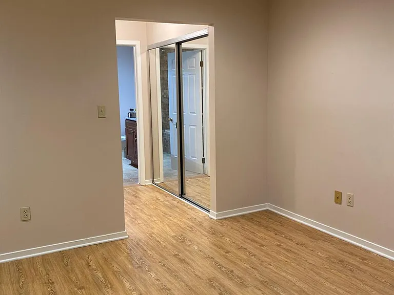 358 Greenfield Rd — Photo 33