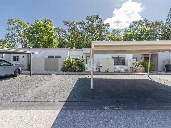 2216 Oak Wind Dr, Holiday, FL 34691