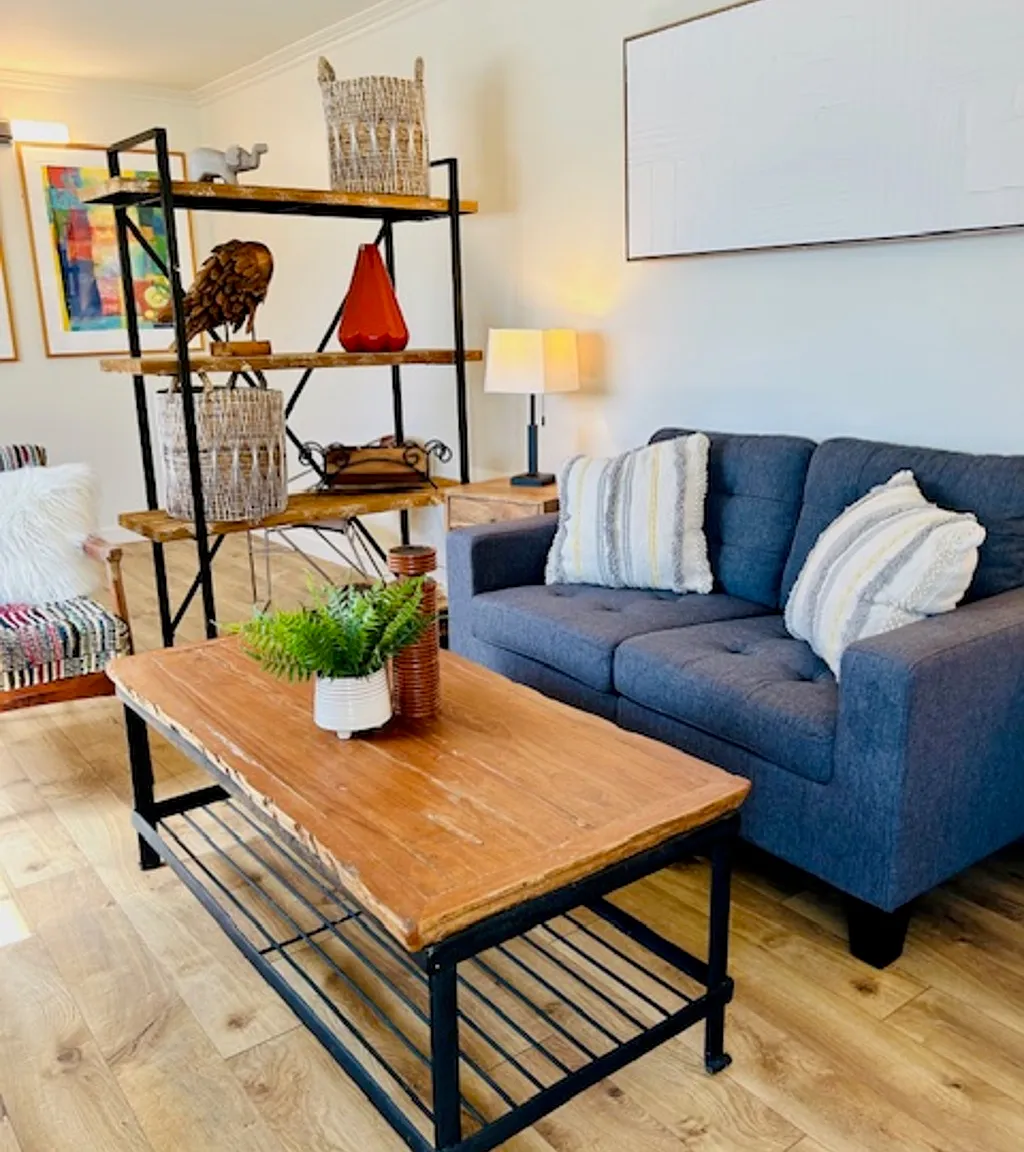 Studio, $2,350 — Photo 2