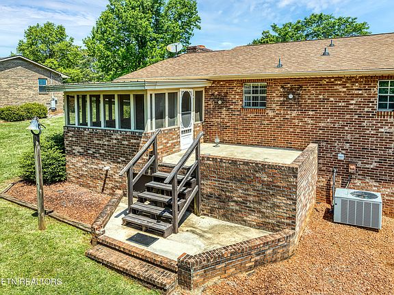 2nd image of 3319 Mint Rd