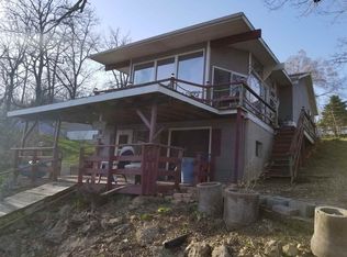 10203 Lake View Dr #3, Bernard, IA 52032
