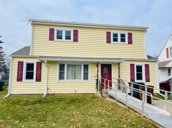 1016 Franklin Ave, Winthrop Harbor, IL 60096