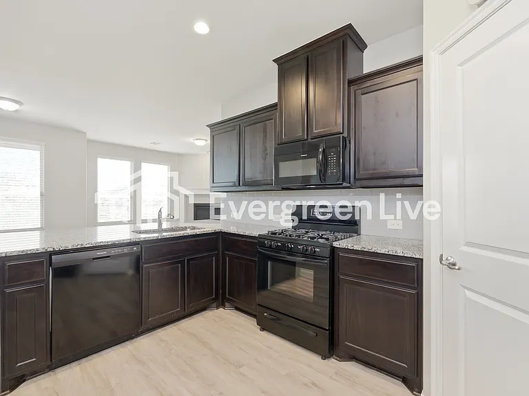 14013 Babbling Brook Dr — Photo 4