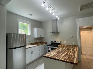 1507 Grove St, Savannah, GA 31401