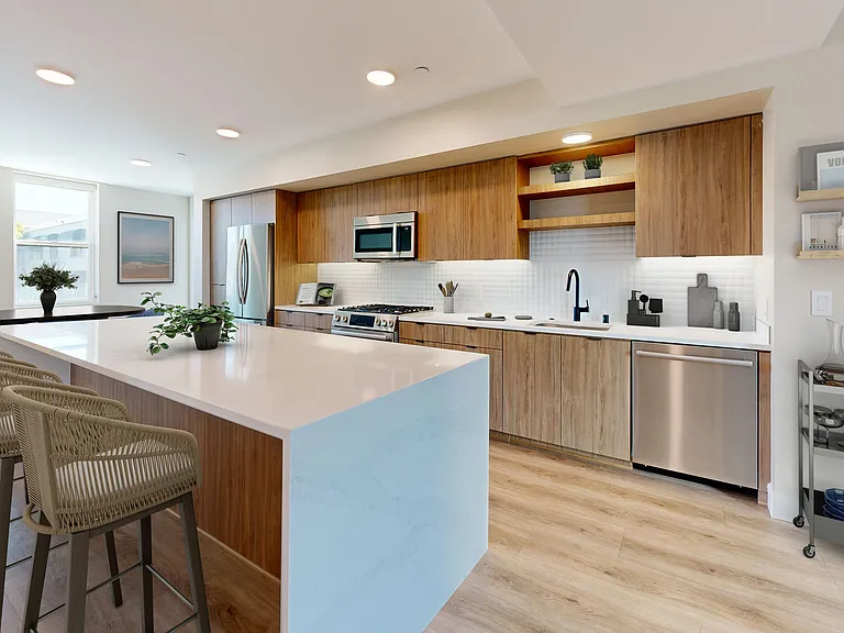 Prado West — Photo 25