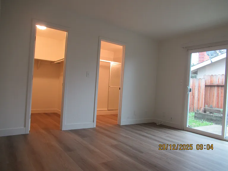 2 bed, 2.0 bath, 980 sqft, $2,200 — Photo 30
