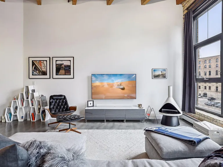 404 Washington Ave N #204 — Photo 3
