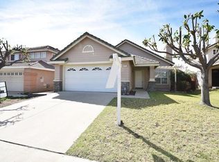 8060 Riviera Ct, Fontana, CA 92336