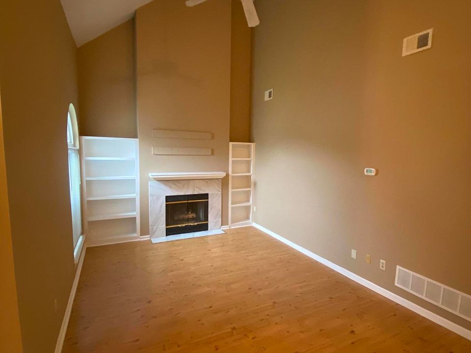 1st image of 1560 Joy Blvd