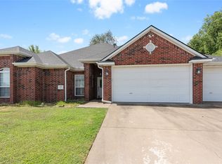 805 Palisades Ave, Springdale, AR 72764